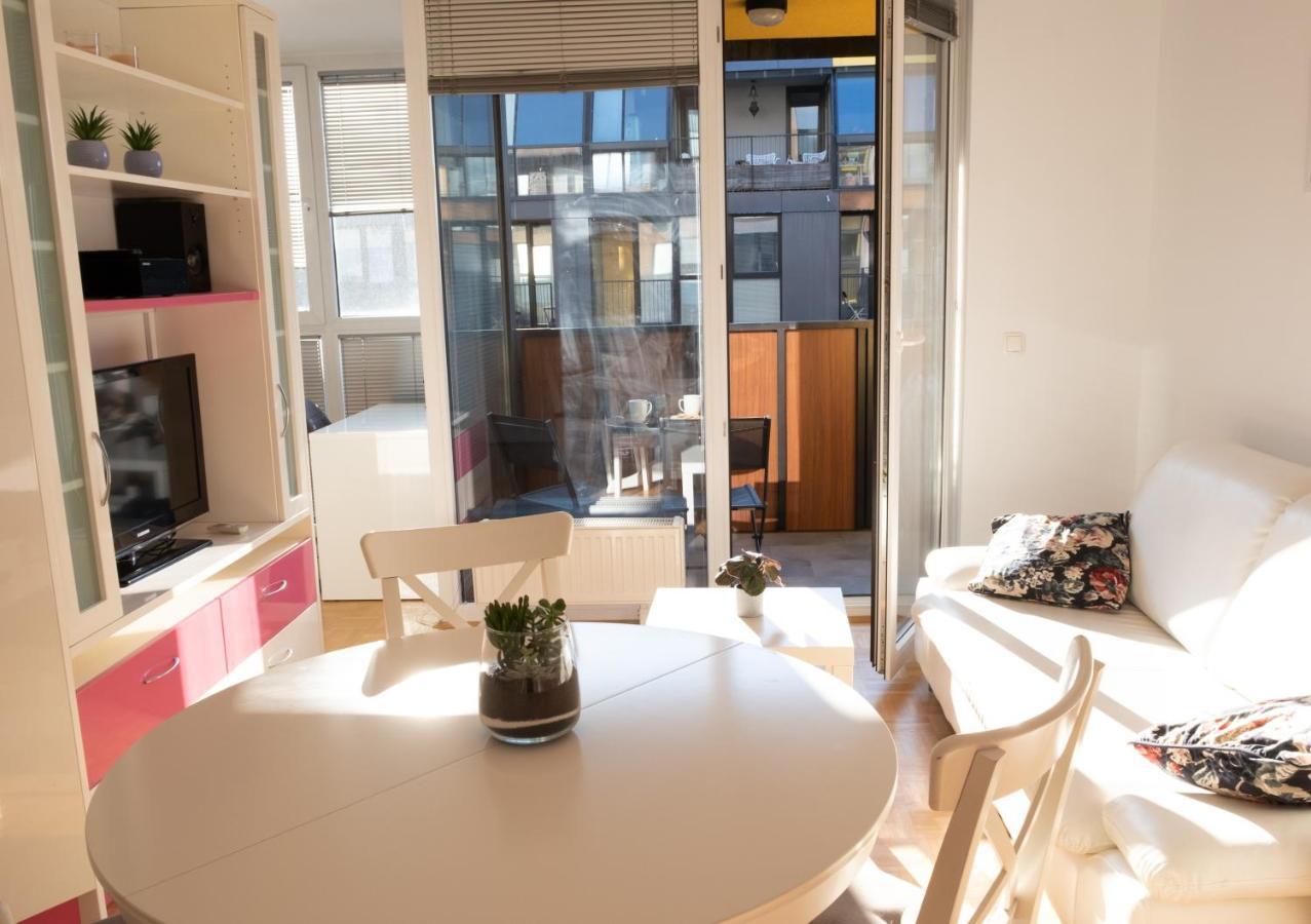 Flat 27 Apartman Ljubljana Kültér fotó